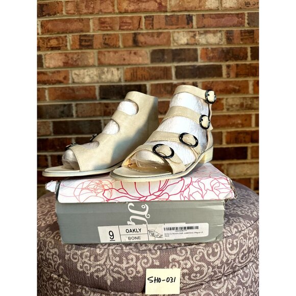 Brinley Co. Women's Oakly Sandals High-top Side Buckle Bone Beige Size 9 Reg - Picture 4 of 4